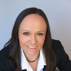 Headshot of Renske Lynde