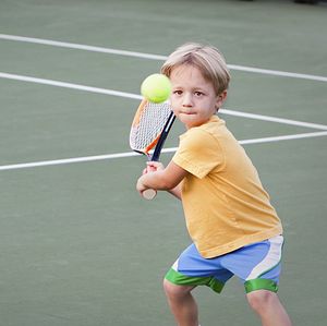 Image for Partnership for a Healthier America's August 2016 monthly newsletter.